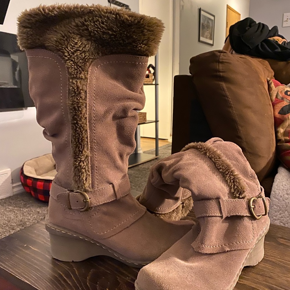 BareTraps Tan Winter Boots with Fur Lining